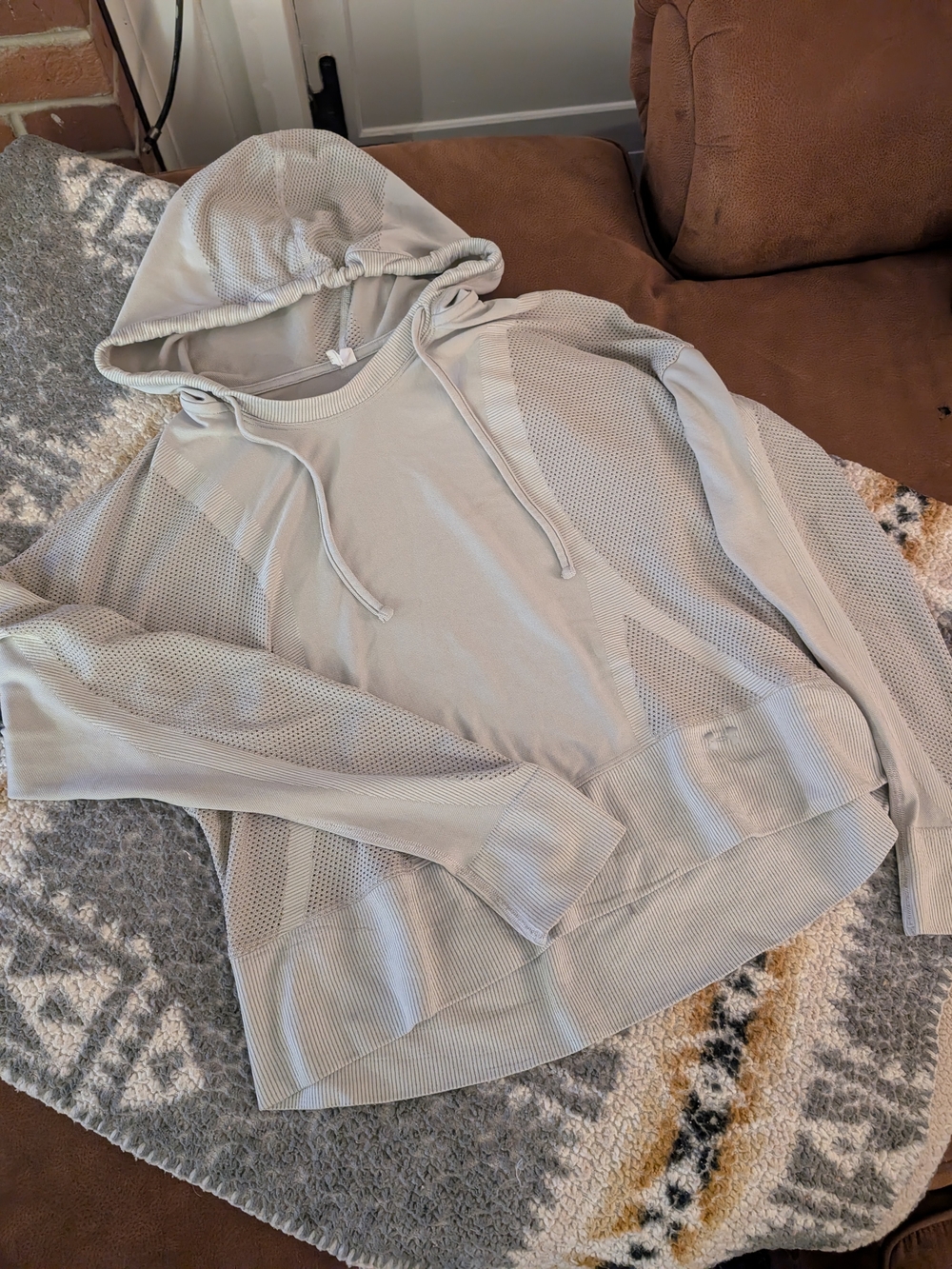 Underarmour Light Gray Hoodie